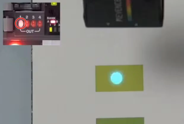 El CZ-V20 detecta una ligera diferencia de color entre dos piezas casi idénticas