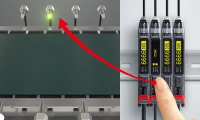 El cabezal que se está programando se ilumina en verde, identificándolo entre varios amplificadores montados en el riel